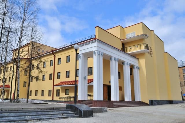 Государственный академический театр драмы им. В. Савина